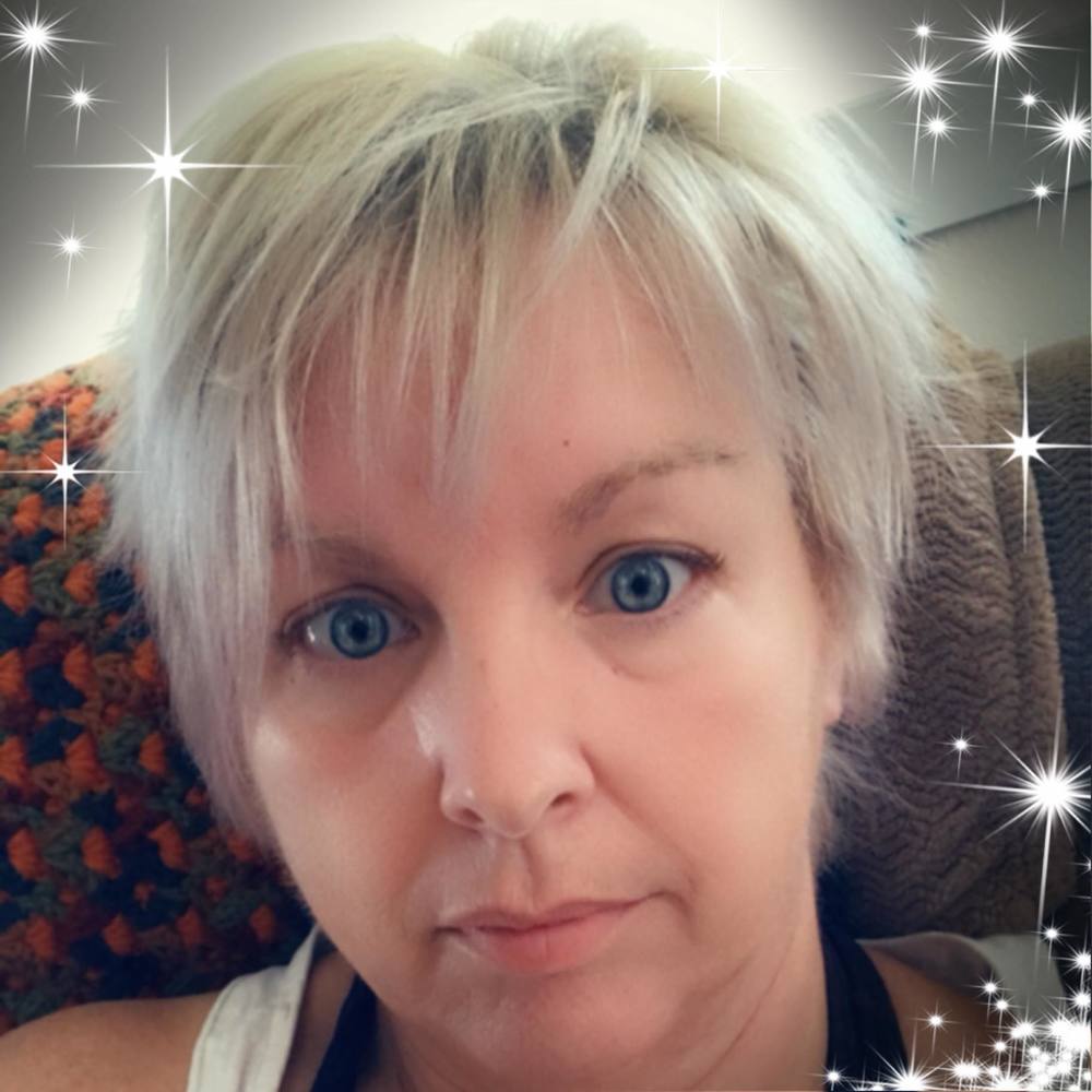 Meet your Posher, Nina